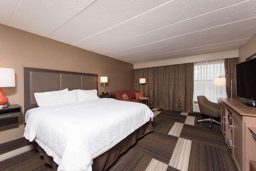 Hampton Inn Charlotte University Place Oda fotoğraf